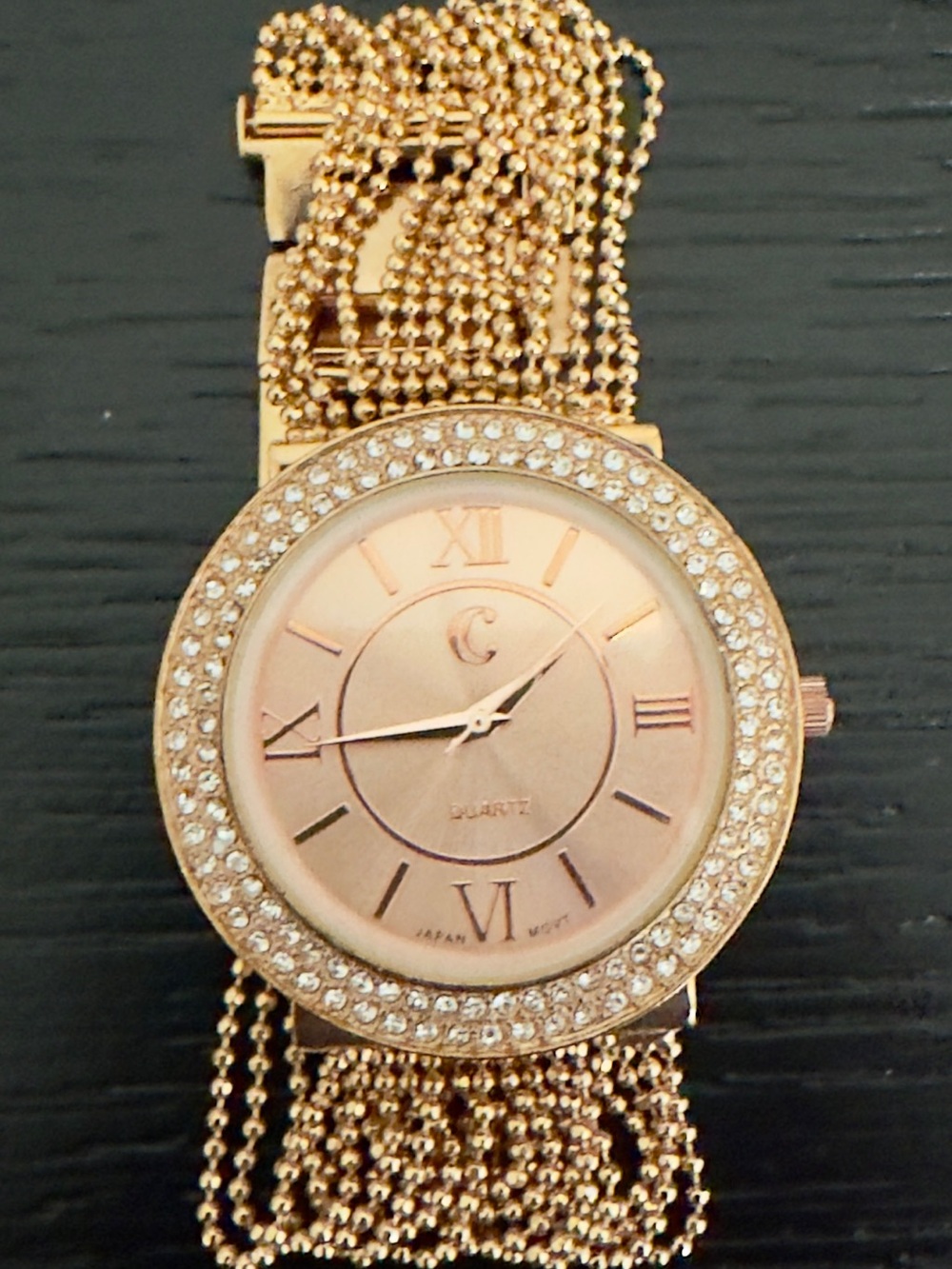 Gold-Tone Women's Quartz Bracelet Watch with Crystal Bezel charming Charlie